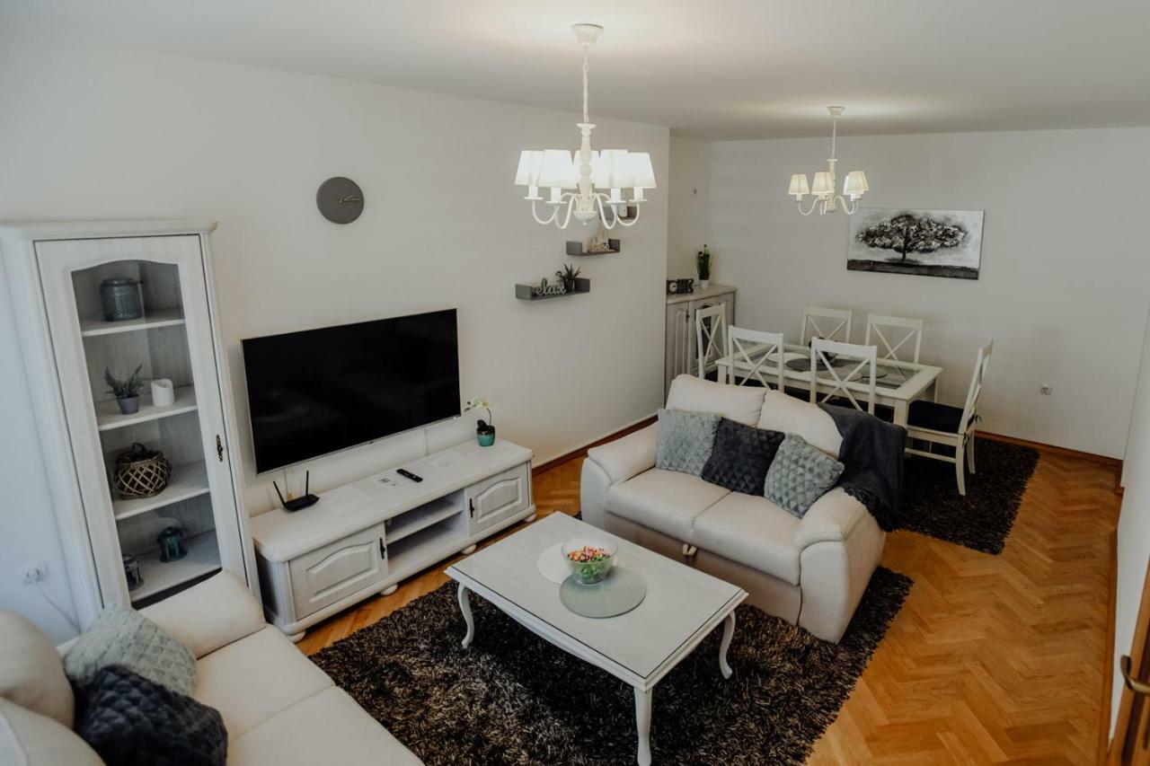 Apartman M5 Ðakovo Exteriör bild